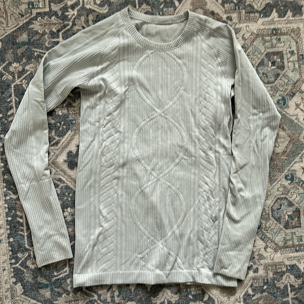 Lululemon long sleeve top
